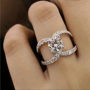 🤍 New x shape Beautiful Modern Wedding Engagement Betrothal Silver Ring